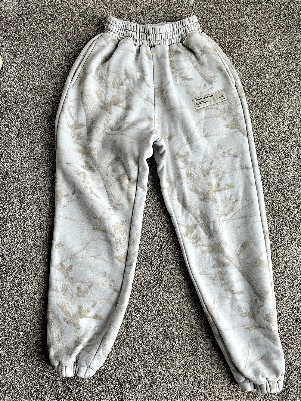 Comfrt Collection Camo Sweat Pants in White & Brown XS Like New